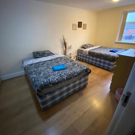 مانشستر Big Room Rusholme With Tv And Private Bathroom-Parking&Wifi المظهر الخارجي الصورة