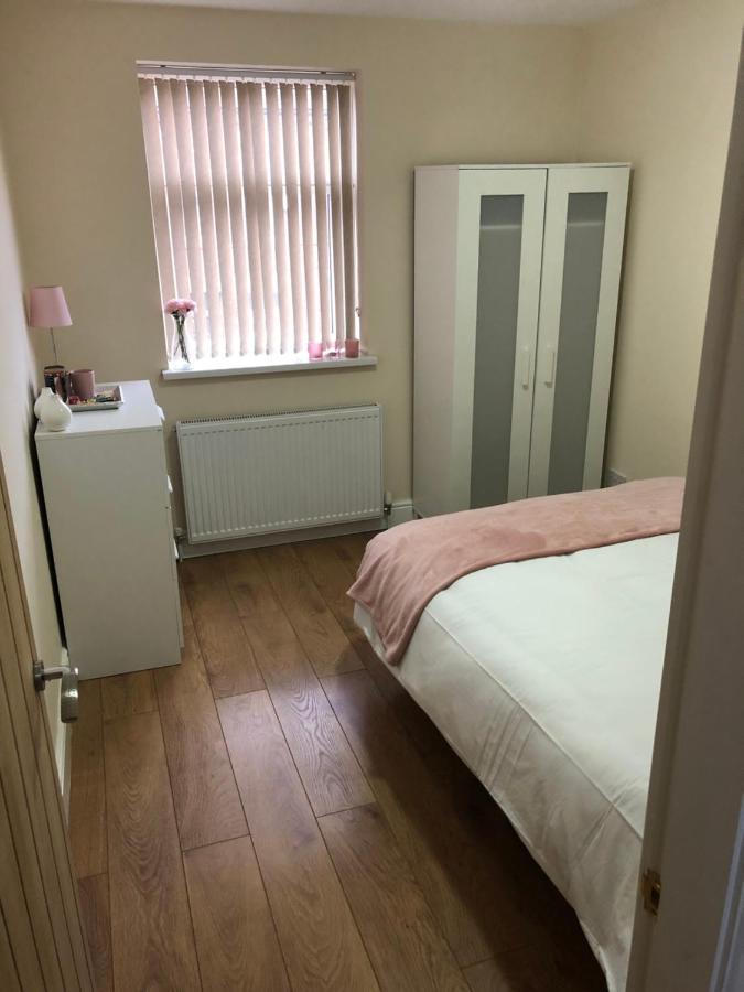 مانشستر Big Room Rusholme With Tv And Private Bathroom-Parking&Wifi المظهر الخارجي الصورة