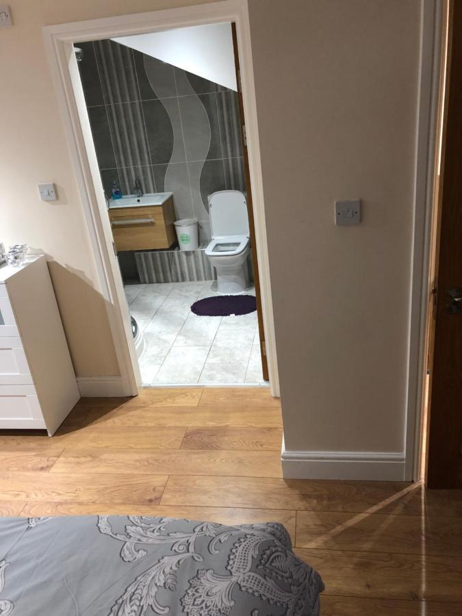 مانشستر Big Room Rusholme With Tv And Private Bathroom-Parking&Wifi المظهر الخارجي الصورة