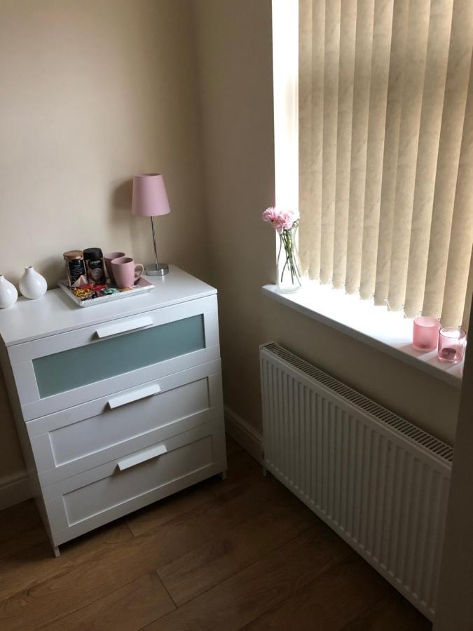 مانشستر Big Room Rusholme With Tv And Private Bathroom-Parking&Wifi المظهر الخارجي الصورة
