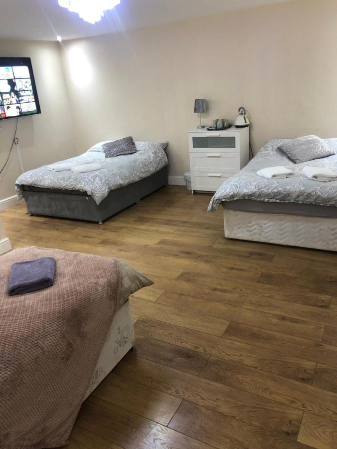 مانشستر Big Room Rusholme With Tv And Private Bathroom-Parking&Wifi المظهر الخارجي الصورة
