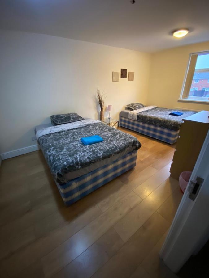 مانشستر Big Room Rusholme With Tv And Private Bathroom-Parking&Wifi المظهر الخارجي الصورة