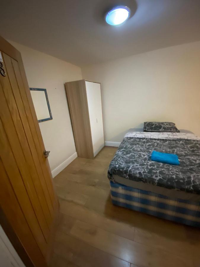 مانشستر Big Room Rusholme With Tv And Private Bathroom-Parking&Wifi المظهر الخارجي الصورة